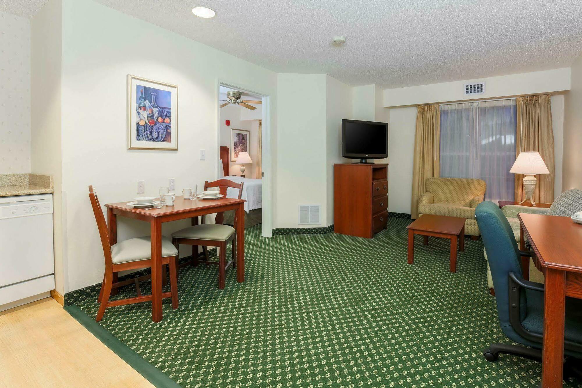 Homewood Suites By Hilton Providence-Warwick Esterno foto